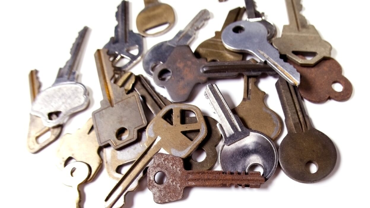 pile of keys, chastity game ideas