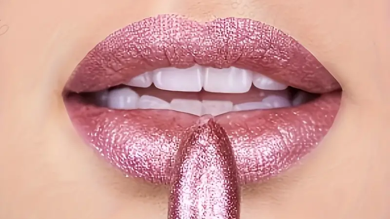 sparkling pink lipstick