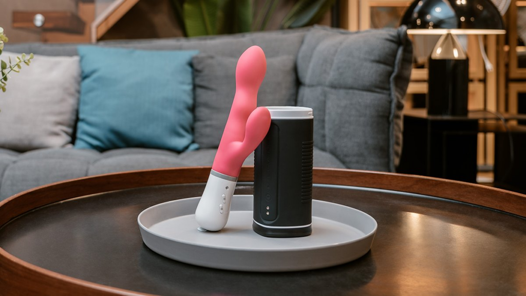 lovense noral rabbit vibrator and calor depth sensor and heating male masturbator, long-discance sex sync through haptic feedback
