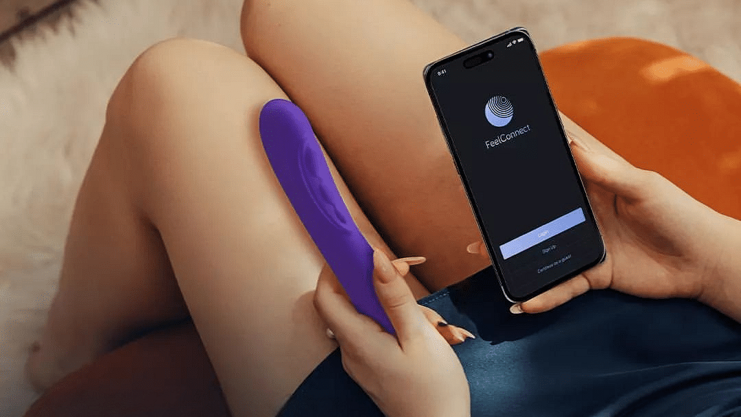How to Set Up and Connect Your VR-Compatible Sex Toy